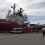 108 Migranti Sbarcano Nel Porto Di Ortona Tra Controlli Sanitari E Trasferimenti Sul Territorio