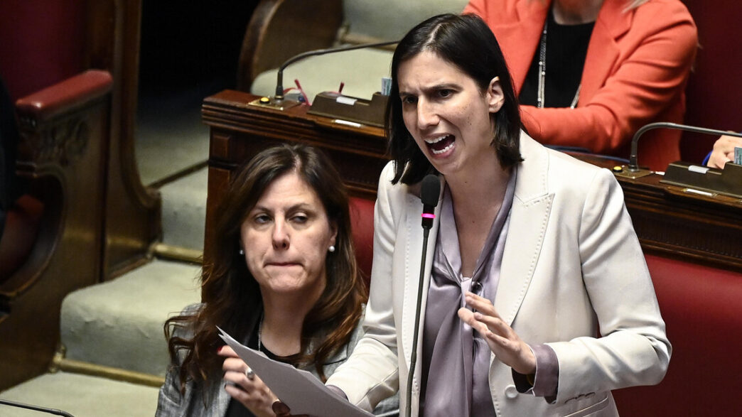 A Gaza Fame E Violenza Denunci