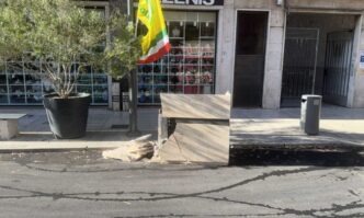 A Latina Danneggiata Una Fiori