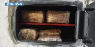 A Pescara Arrestata Coppia Per
