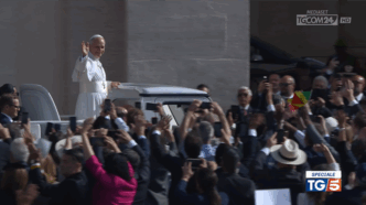 A Piazza San Pietro Il Primo G