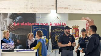 Adolescenti Ad Ancona2C Polizia