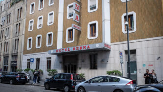 Aggressione A Coltellate Tra D