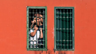 Aggressione Nella Casa Circond