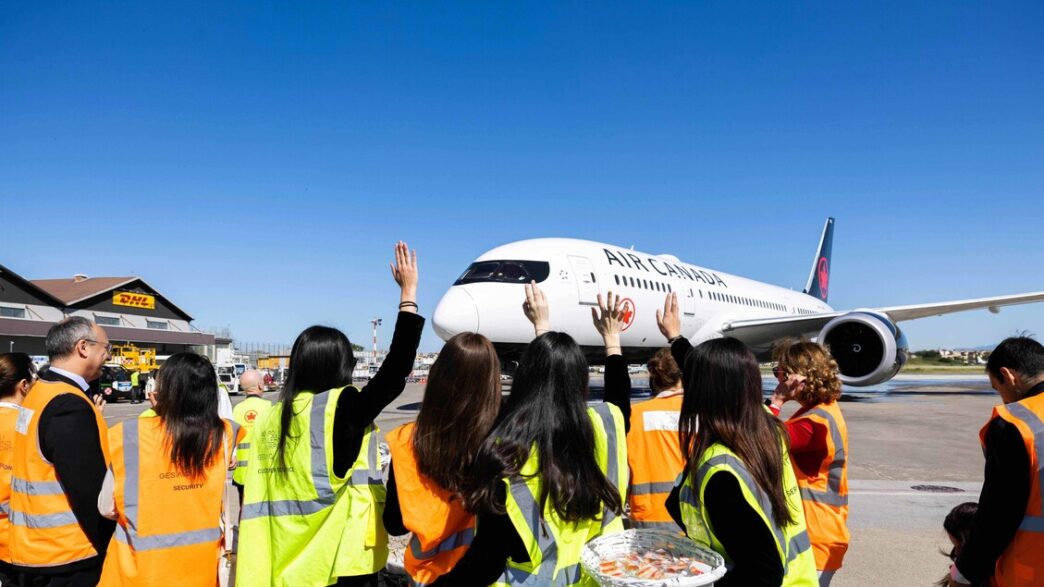 Air Canada Lancia Il Primo Vol