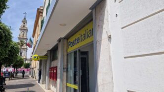 Al Ufficio Postale Di Pompei U