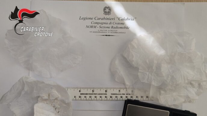 Arrestato A Crotone Uomo Ai Do