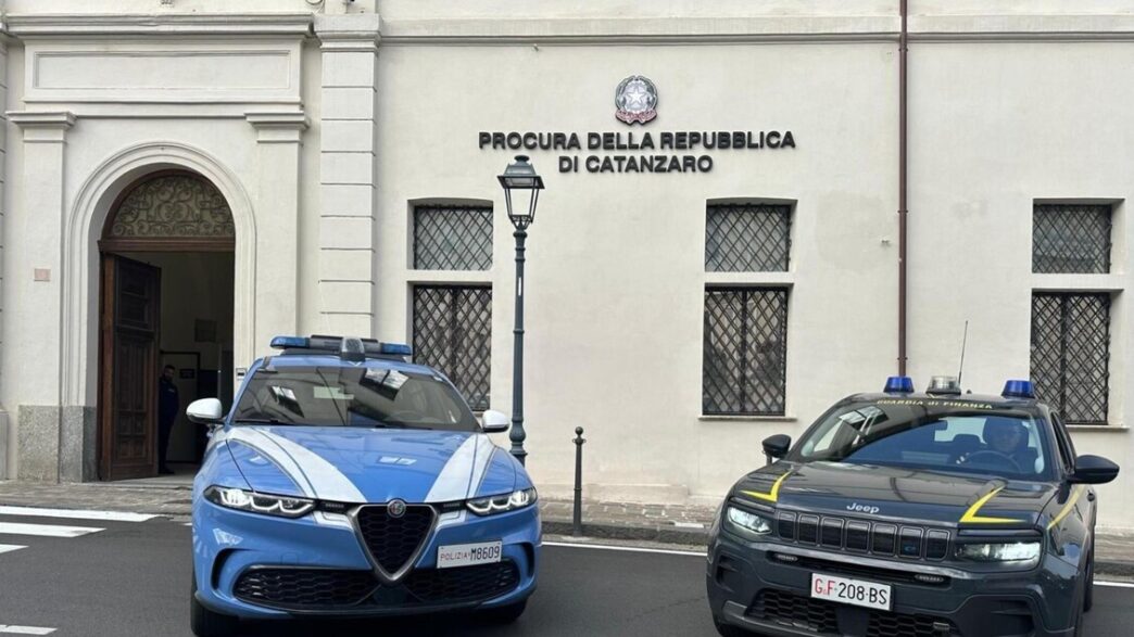 Arresti A Catanzaro Per Abusiv