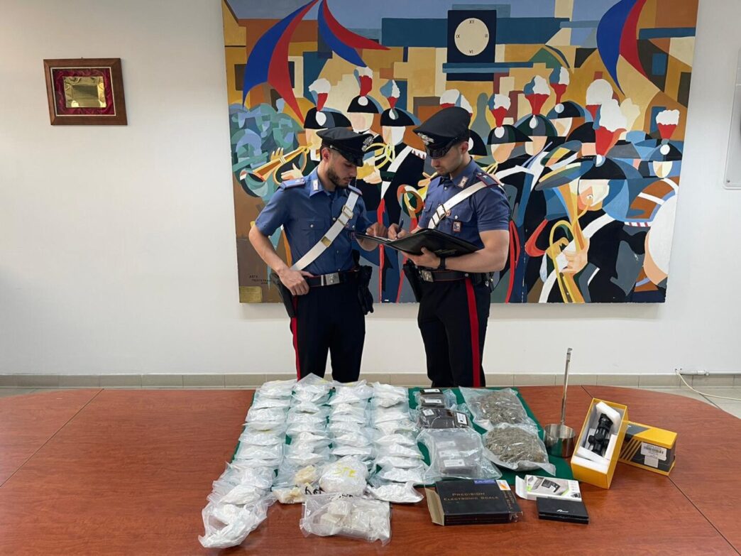 Arresto Per Droga E Resistenza