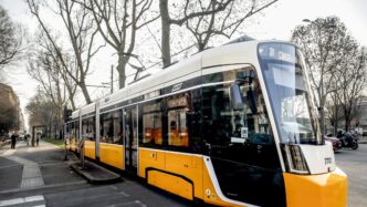 Atm Cerca Conducenti Bus E Tra