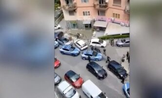 Bandito Ai Domiciliari Sfrutta
