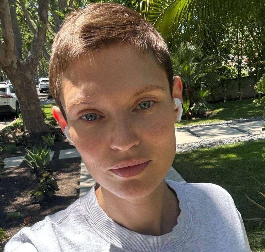 Bianca Balti Denuncia Ritardi