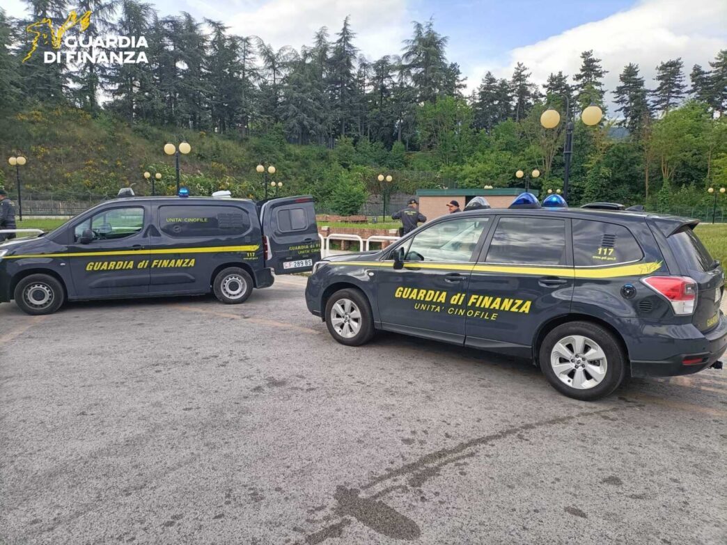 Blitz Della Guardia Di Finanza 1