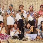 Blufennec Premia I Viaggiatori Con Una Pochette Artigianale Che Sostiene Le Donne Del Madagascar