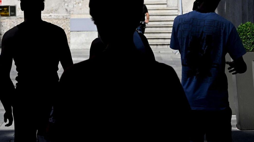 Bracciante Straniero Di 26 Ann