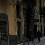 Calcinacci Cadono Da Un Palazzo A Chiaia, Napoli: Ferita Una Donna In Via Carlo Poerio