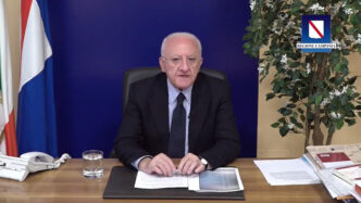 Campania2C De Luca Annuncia Ini