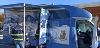 Camper Azzurro A Roseto Degli