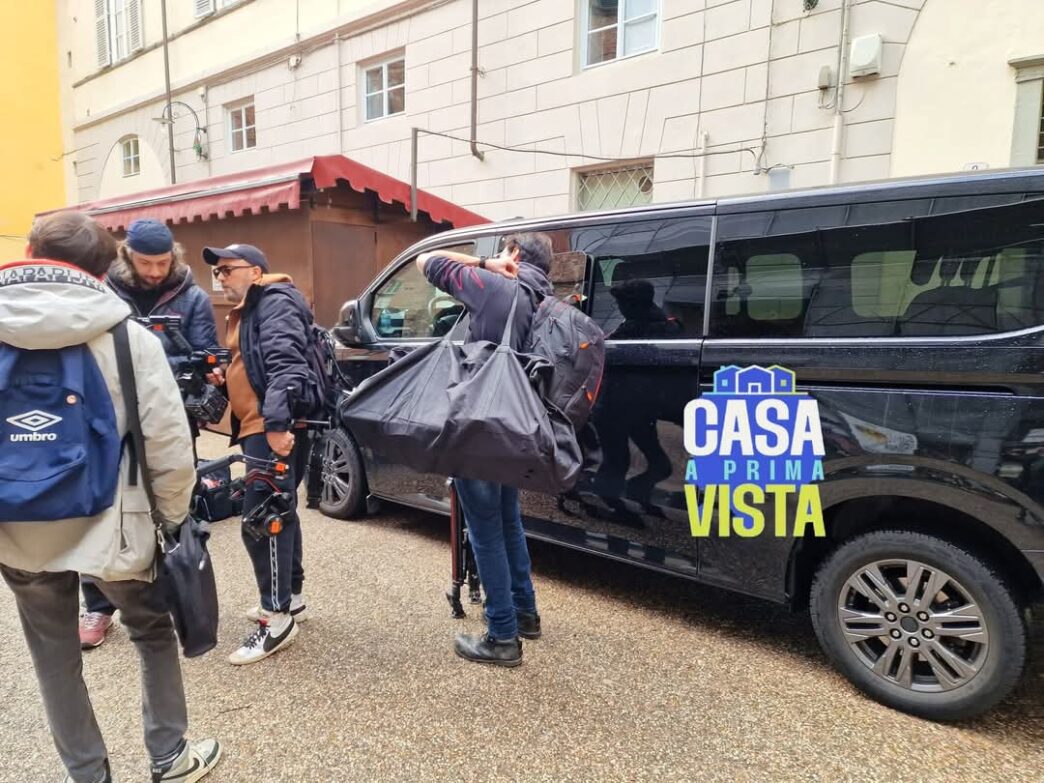 Casa A Prima Vista Arriva A Pe