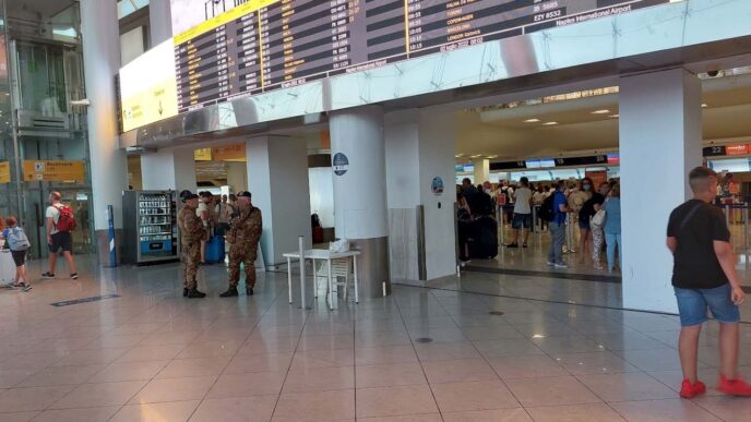 Chiusura Delle28099Aeroporto Di Nap