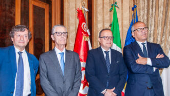 Confronto Tra La Regione Campa