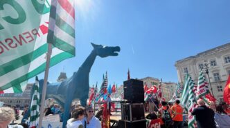 Corteo Del Primo Maggio A Trie