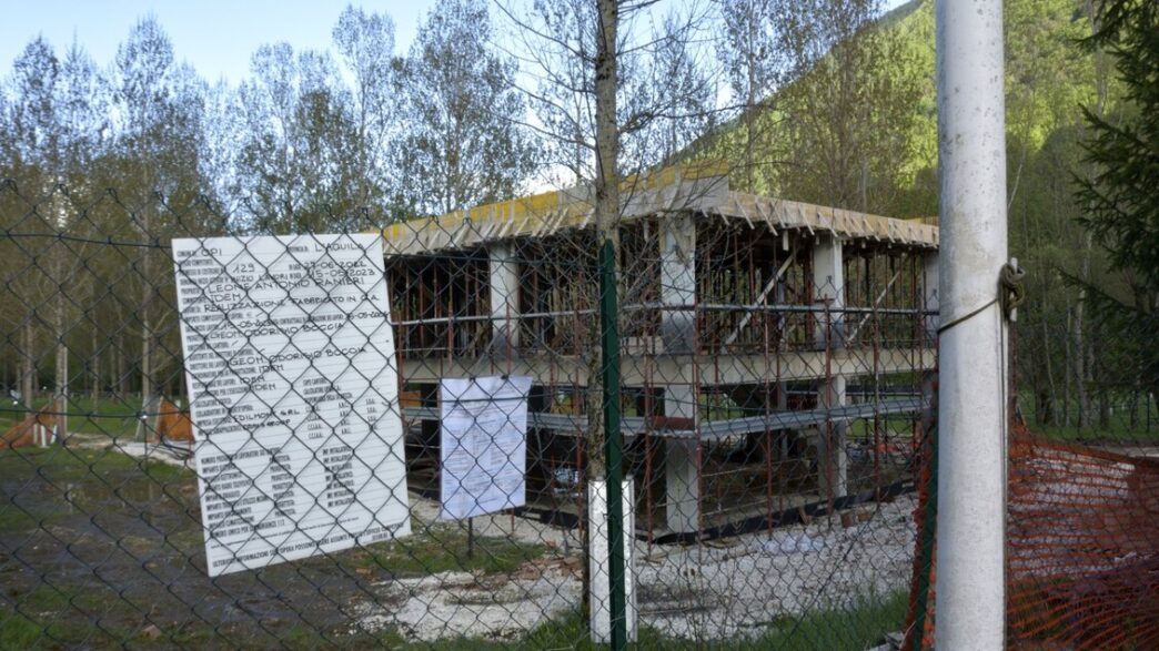 Costruzione Sospetta In Locali