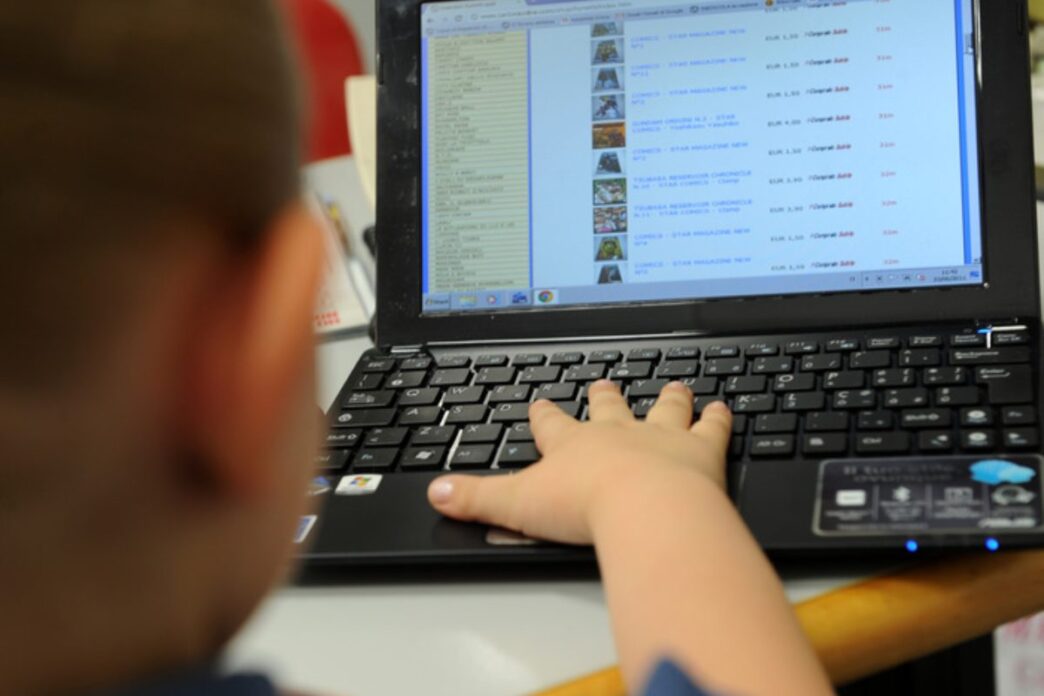 Cyberbullismo Tra I Bambini Se