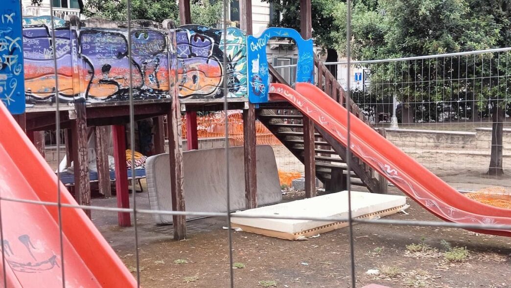 Degrado Nelle28099Area Giochi Di Co