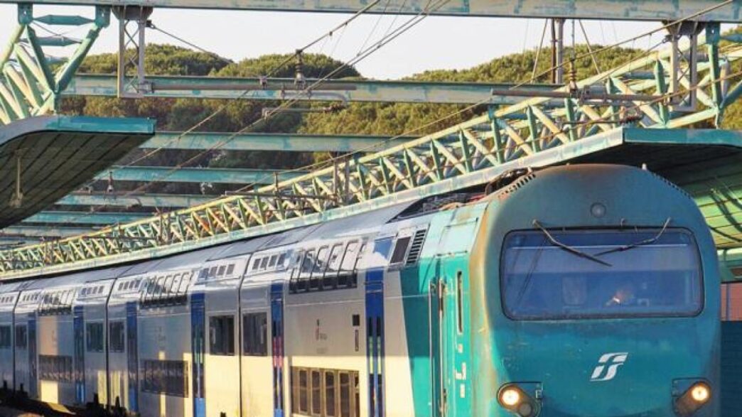 Deragliamento Di Un Treno A Vi