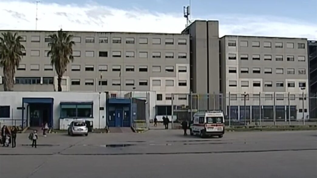 Detenuto Tenta Di Evadere Dal