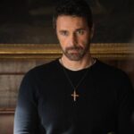 Colpo Di Scena A Don Matteo 15: Don Massimo In Crisi Profonda, Il Grande Ritorno Nella Serie. Le Anticipazioni