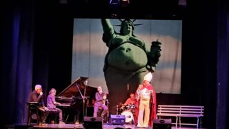 Donaldo I Debutta Al Teatro Mi