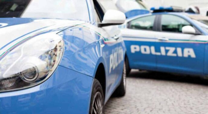 Donna Chiama Il 112 Chiedendo