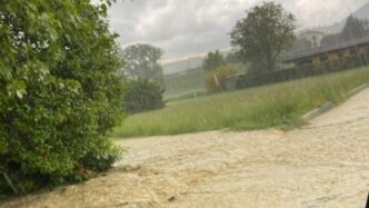Due Bombe D27Acqua A Cerreto De28099