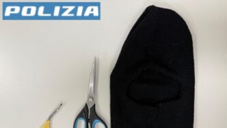 Due Giovani Fermati A San Marc