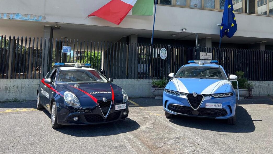 Due Uomini E Una Donna Arresta