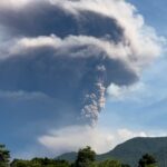 Eruzione Vulcanica Del Monte Lewotobi Spinge Le Autorità Indonesiane A Livello Massimo Di Allerta Per L’aviazione