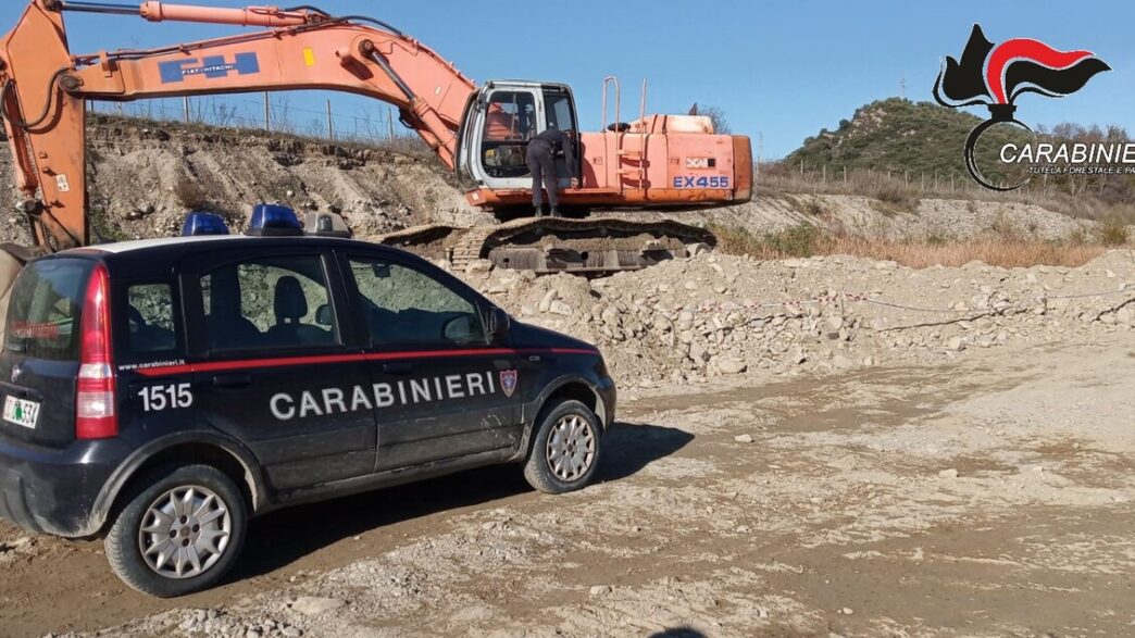 Estrazione Abusiva Di Inerti D
