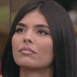 Federica Petagna Mette In Vendita Online Le Ciabatte Ricevute Al Grande Fratello A Prezzo Ridicolo, Scoppia La Curiosità