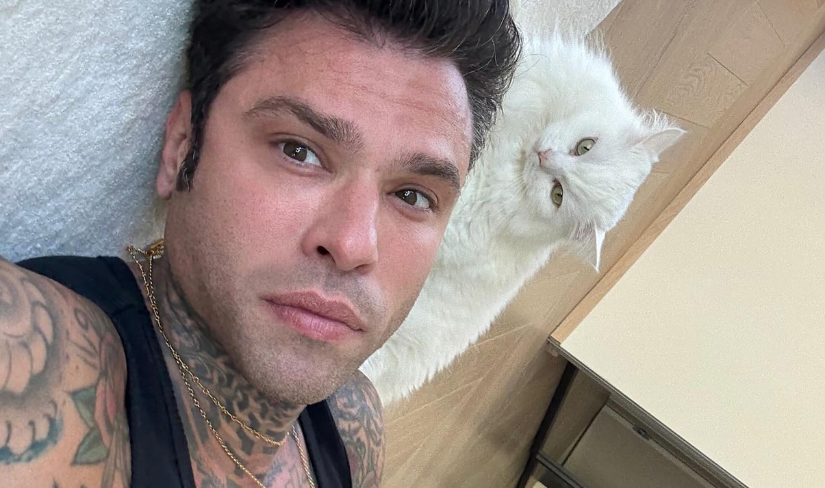Fedez Infiamma Il Palco Di Mil
