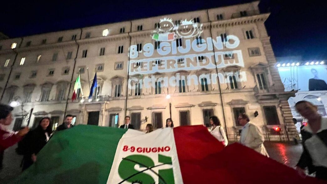 Flash Mob In Piazza Colonna A