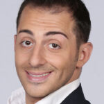 Francesco Cicchella Propone Un Nuovo Format Imitando Vip In Gara Ad Amici 24 Su Canale 5