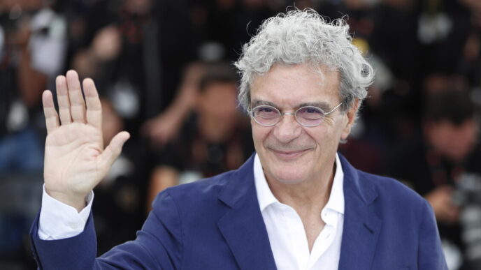 Fuori Di Mario Martone A Canne