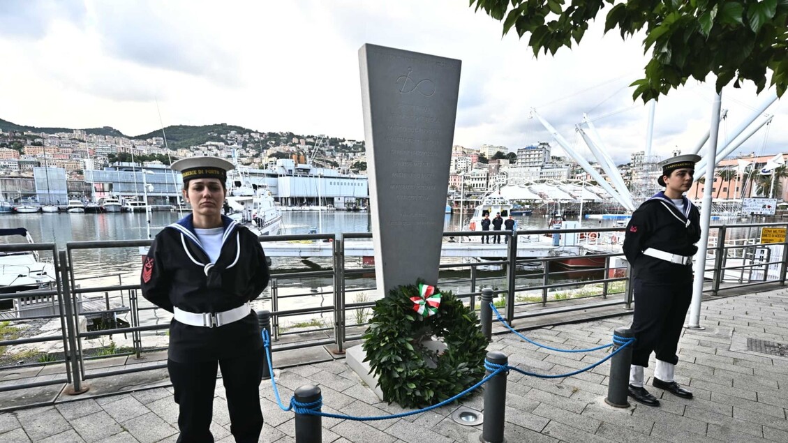 Genova Ricorda Le Vittime Del