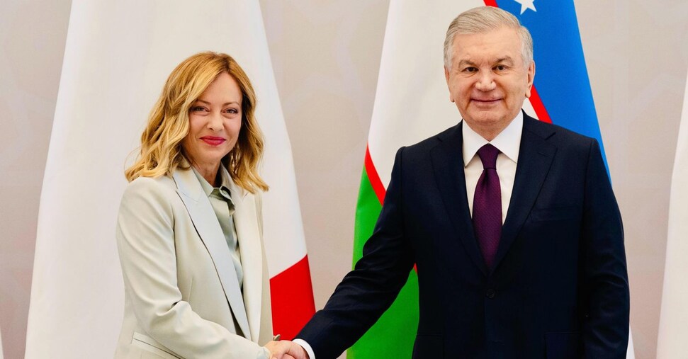 Giorgia Meloni In Uzbekistan3A