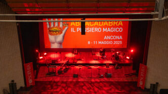 Grande Affluenza Al Teatro Del