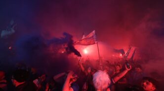 Grande Festa A Napoli Per Il Q