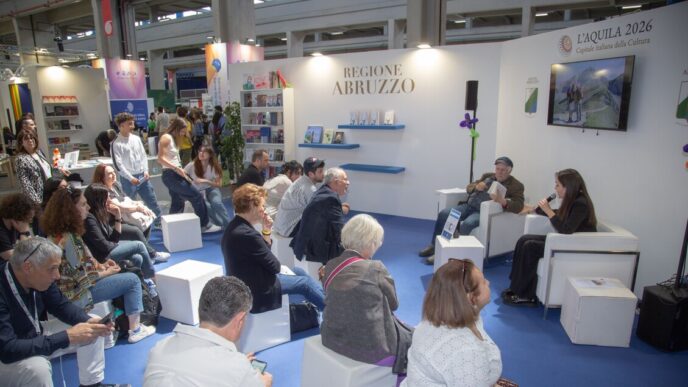 Il E28098Nuovo Celestinoe28099 Raccontat