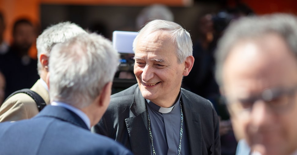 Il Cardinale Zuppi Al Festival